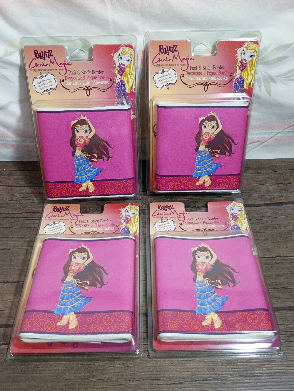 The Bratz Dolls Genie Magic Self Stick Wallpaper Border Decor Lot Of 4 New